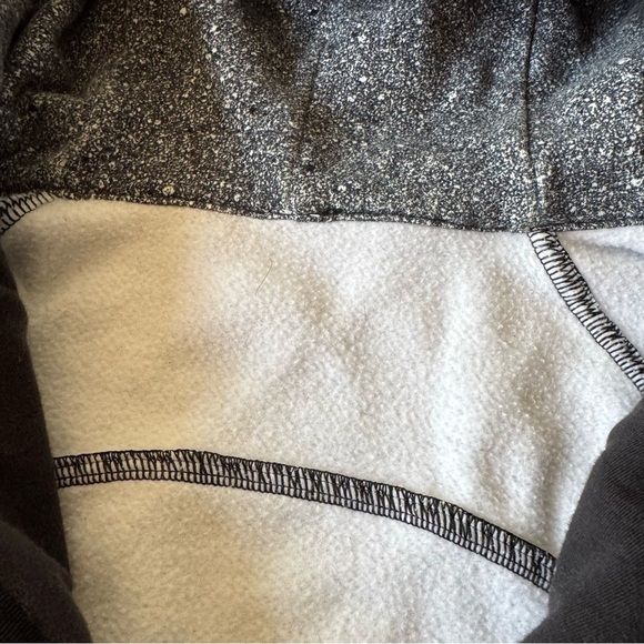 Lululemon Size 4 Scuba Hoodie Full Zip Cotton Fleece Splatter White Black - Picture 5 of 8